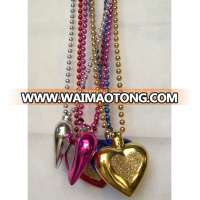 Mardi Gras beads Heart Shaped pendant Metallic Bead Party Beads Supplier